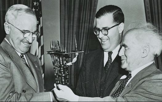 Abba Eban and prime minister David Ben-Gurion visiting US president Harry Truman, 1951. (Fritz Cohen)