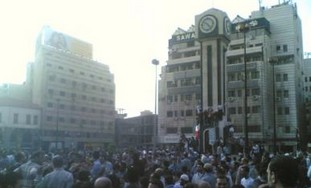 Protesters in Syrian city of Homs
