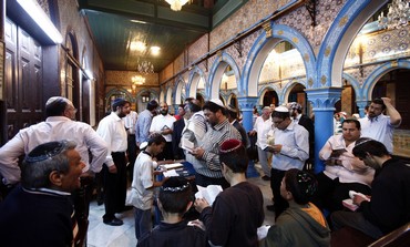 Jews pray in a Tunisian synagogue [file]