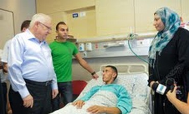 Knesset Speaker Reuven Rivlin visits Jamal Julani