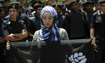 Egyptian woman protests in Cairo