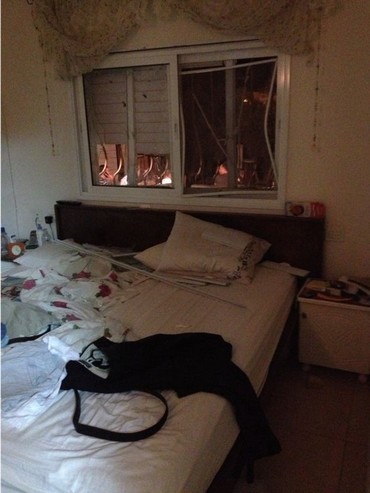 IDF asks on its official Twitter account: What if this was your bedroom?
