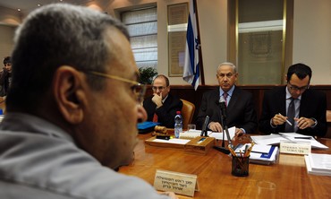 Prime Minister Biyamin Netanyahu at cabinet meetin