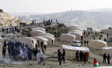 Palestinian activists erect tents in E1 (Jan 11)