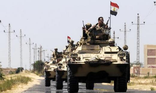 Egyptian soldiers move into El Arish, northern Sinai Photo: Reuters