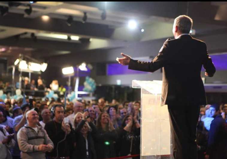 Incoming foreign minister Moshe Kahlon addresses supporters during a campaign rally