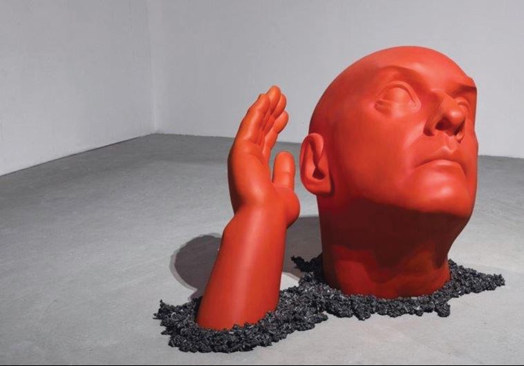 Sculptor Uri Katzenstein