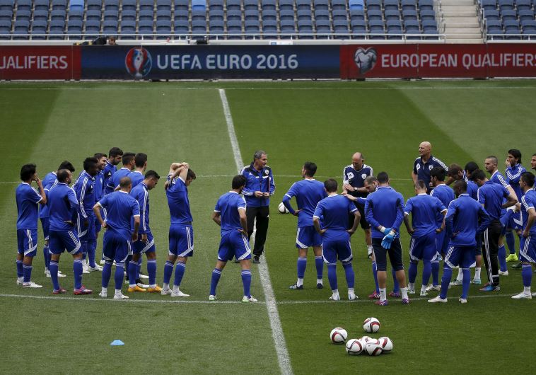 Israel's national soccer team players attends a training session