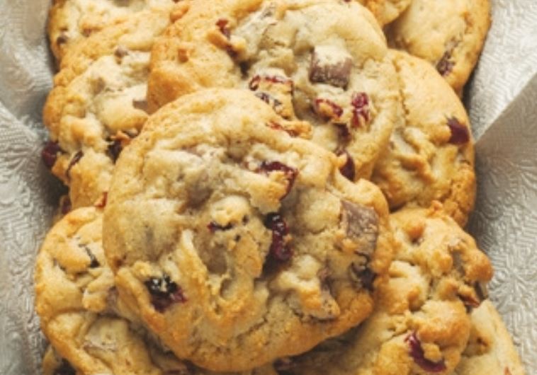 Cranberry chocolate chunk cookies