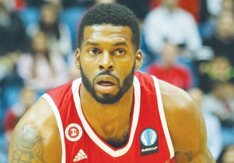Hapoel Jerusalem forward Donta Smith