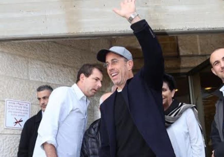 Jerry Seinfeld lands at Ben-Gurion Airport