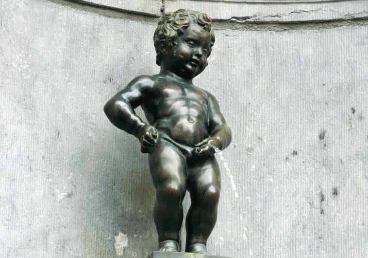 Statue