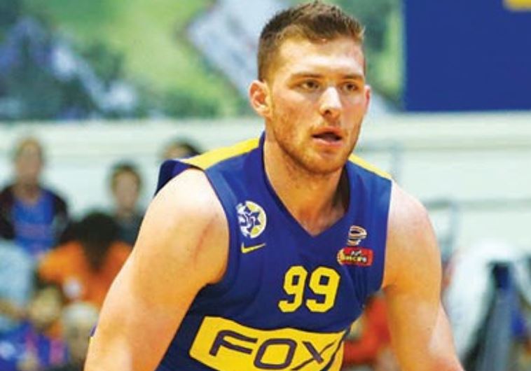 Gal Mekel is set to make his Eurocup debut for Maccabi Tel Aviv tonight when it visits Unics Kazan i