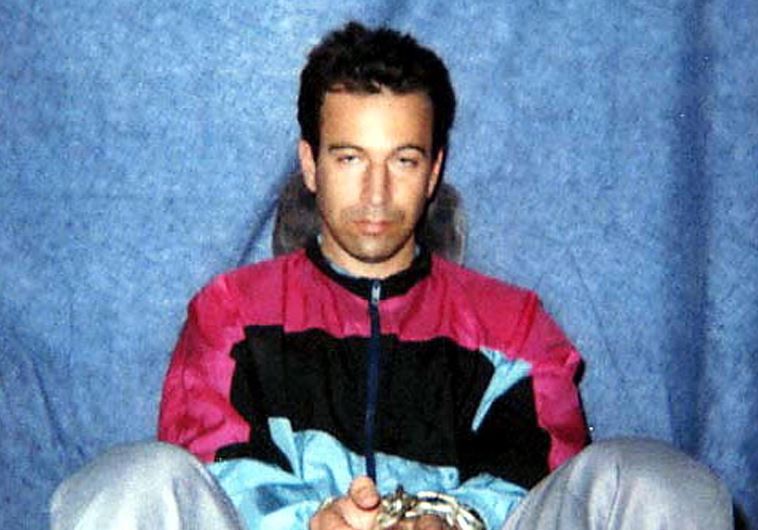 Daniel Pearl is seen in captivity of Islamic militants in Pakistan