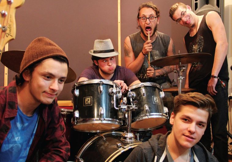 The Sobar band 