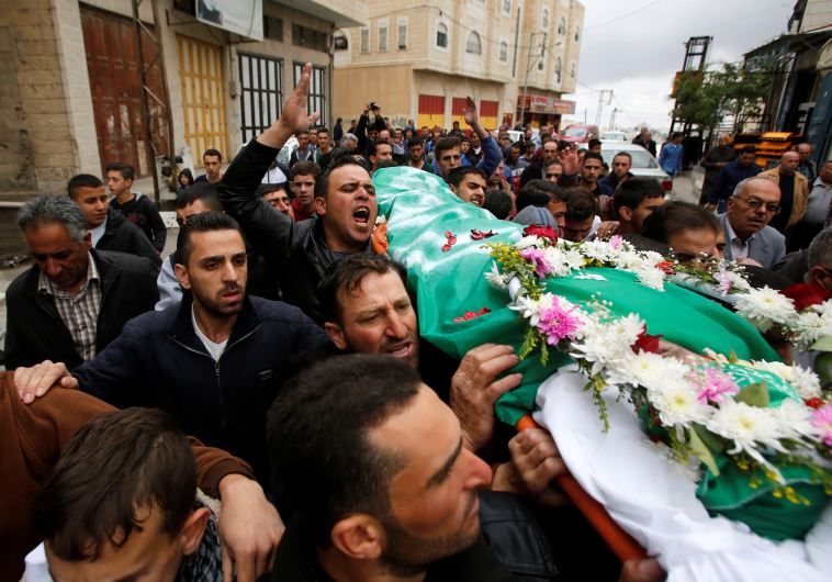 Palestinians hold funeral for Hebron terror suspect
