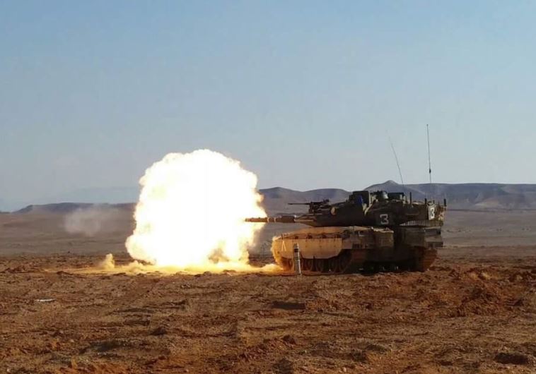 Members of the 82 Battalion, a part of the 7 Armored Brigade, begin their conversion training course