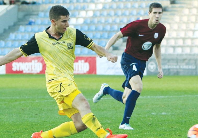Beitar Jerusalem midfielder Idan Vered nets his team’s opener in last night’s 1-1 draw against Jelga