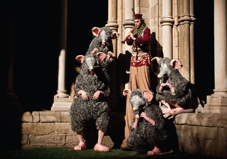 The Bat Yam International Festival of Street Theater and Art