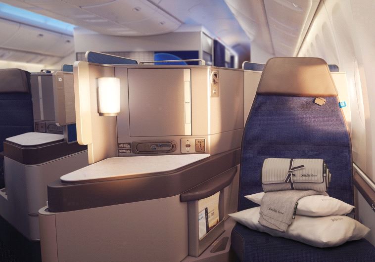 WITH BEDDING supplied by Saks Fifth Avenue, United’s Polaris Business Class has never been more appe