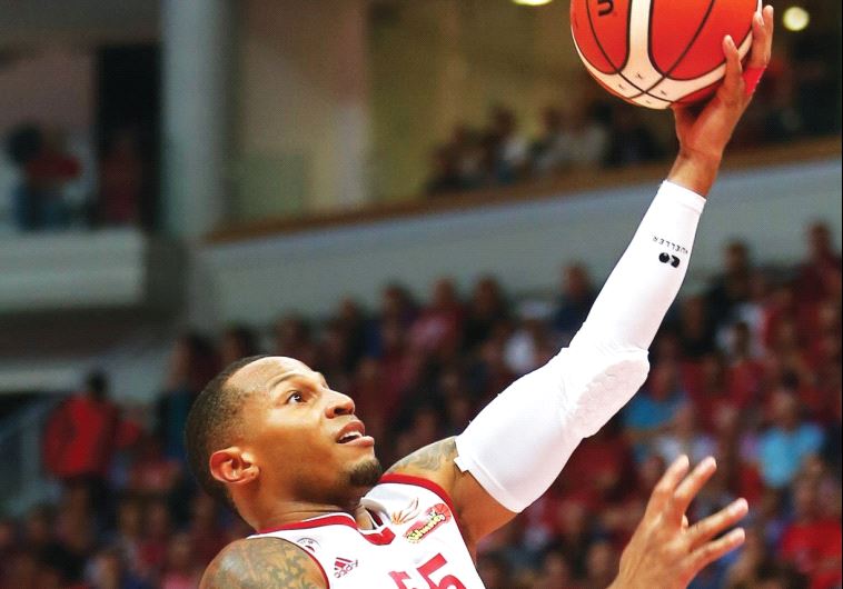 Hapoel Jerusalem guard Curtis Jerrells scored 22 points in last night’s 89-74 win at Olimpija Ljublj