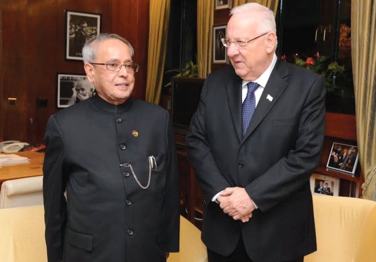 PRESIDENT REUVEN RIVLIN with Indian President Pranab Mukherjee during his state visit to Israel in 2