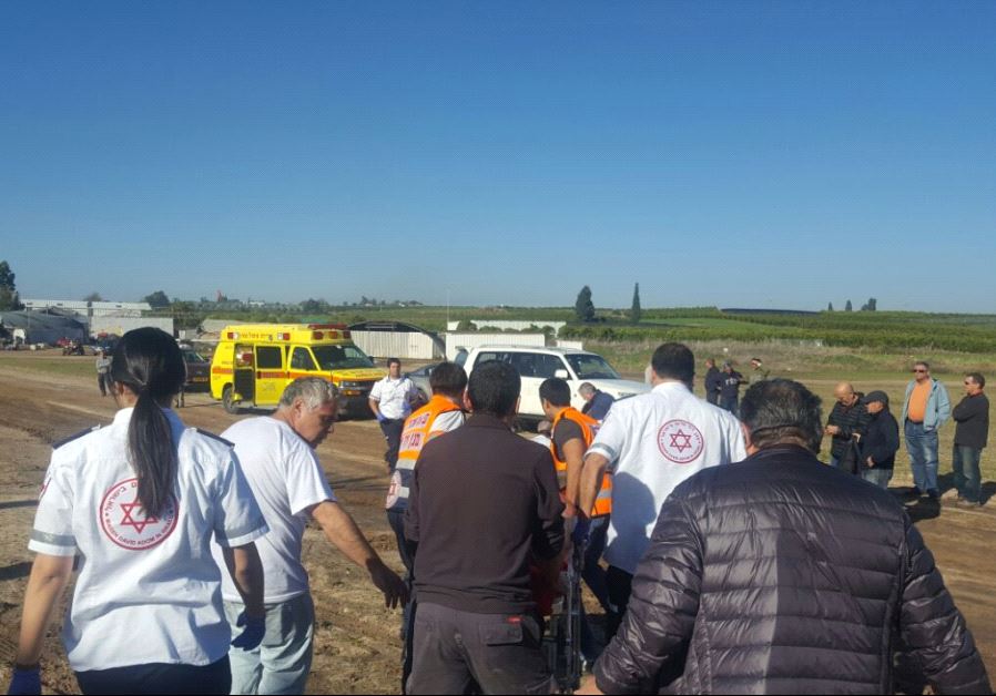 Plane crash in Tel Mond