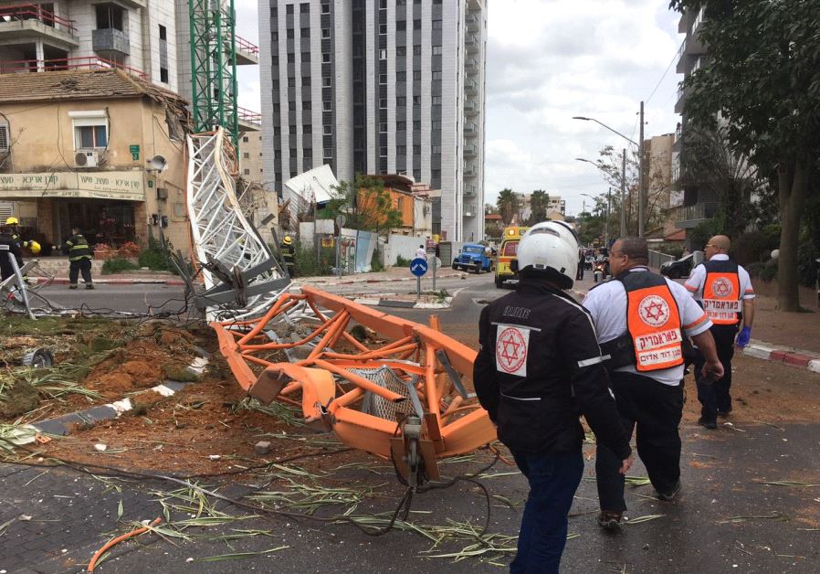 Israel crane collapses