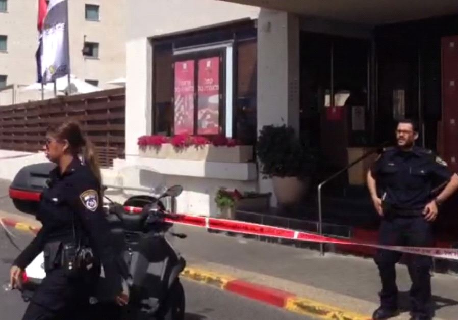 Palestinian terror attack leaves 4 wounded in Tel Aviv