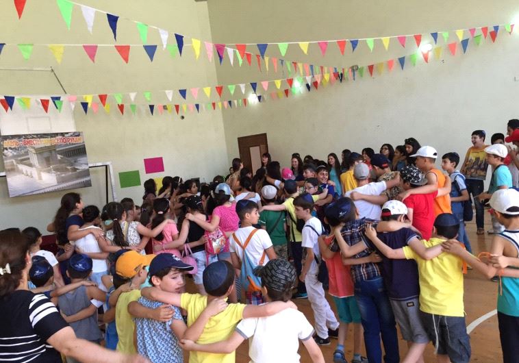 Children from the former Soviet Union at an IFCJ-sponsored camp. (FJC)