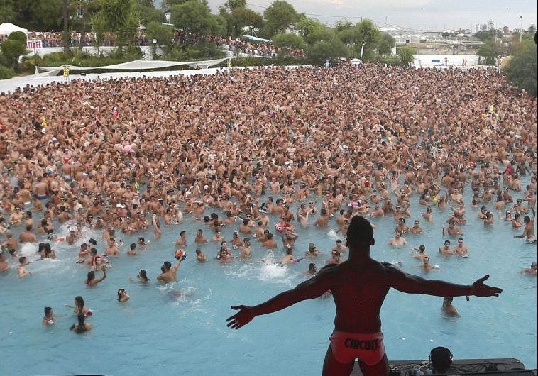 Spain party
