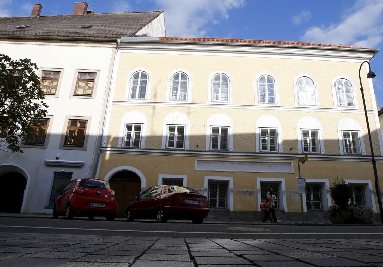 Braunau Hitler