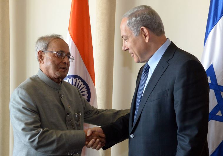 Indian President Pranab Mukherjee with Prime Minister Benjamin Netanyahu