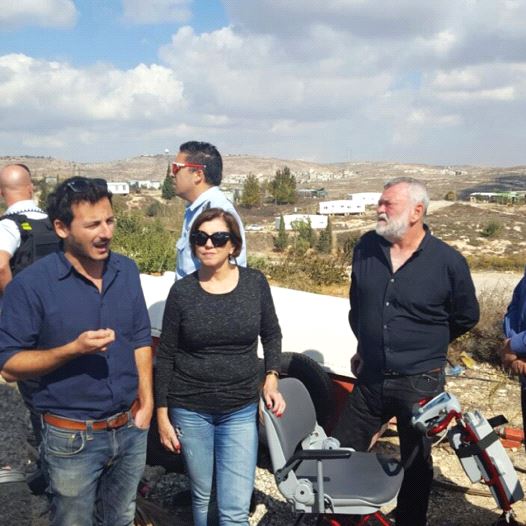MERETZ MKS visiting Amona on Sunday.