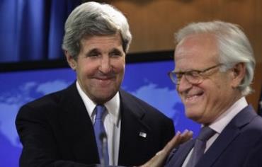 US Secretary of State John Kerry and Martin Indyk 