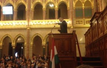 Finance Minister Yair Lapid addresses Hungarian Parliament 