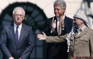 Yitzhak Rabin, Bill Clinton and Yasser Arafat at the White House during the Oslo Acords, Sept. 1993.