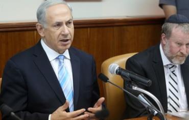 Prime Minister Binyamin Netanyahu at the weekly cabinet meeting, October 27, 2013.