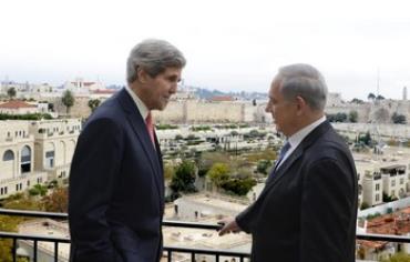 PM Binyamin Netanyahu and US Secretary of State John Kerry, December 6, 2013.
