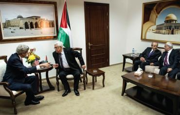 John Kerry, Mahmoud Abbas, Yasser Abed Rabbo, and Saeb Erekat.