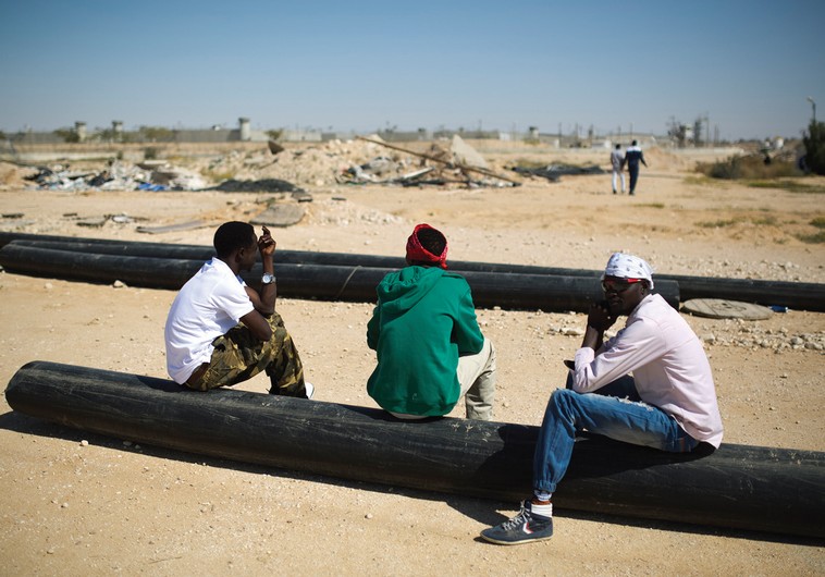 NGO: Israel forces migrants to choose between leaving for Rwanda or indefinite prison