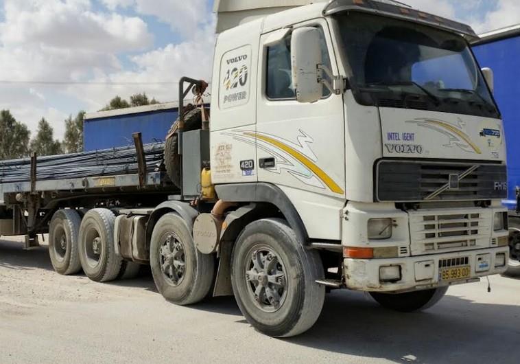 Shiment of building supplies to Gaza, October 14, 2014.