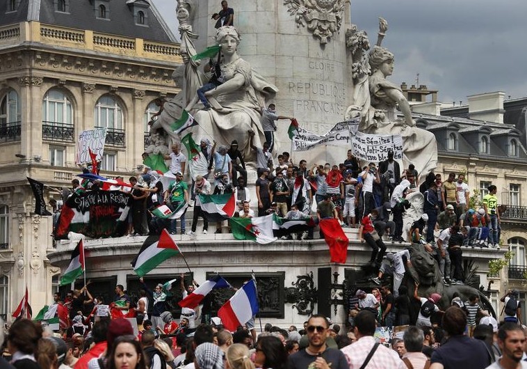 Protesters gather at Place de la Republique
