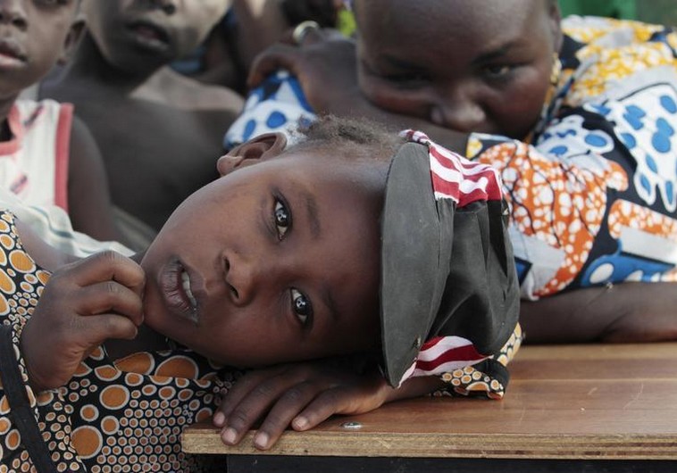 A girl displaced as a result of Boko Haram attack in the northeast region of Nigeria