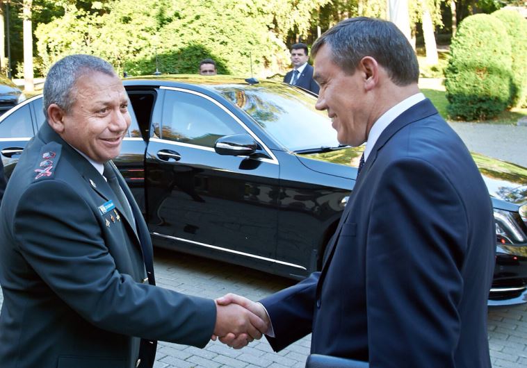 IDF Chief of Staff Lt.-Gen. Gadi Eisenkot (left) with Chief of the General Staff of the Russian Army