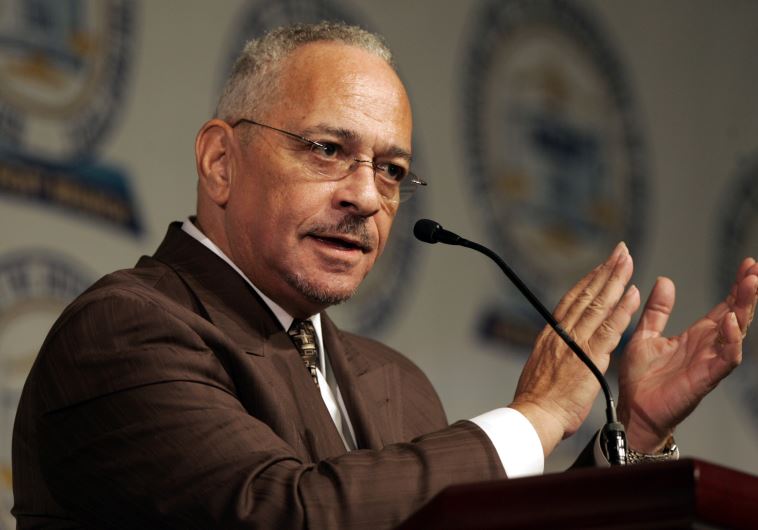 Rev. Jeremiah Wright Jr. gives the keynote address at the 2008 NAACP Freedom Fund dinner in Detroit