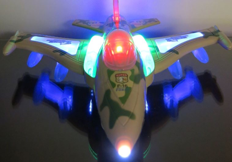 F16 toy