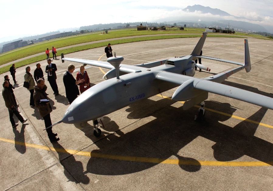 IAI Heron aterrizando en India - Tres Drones Pterodactyl I en Arabia Saudi 🗺️ Foro Belico y Militar