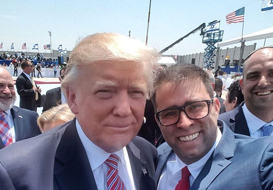 MK Oren Hazan (Likud) snaps a selfie with visiting President Donald Trump upon his arrival in Israel, May 22, 2017 (Twitter)