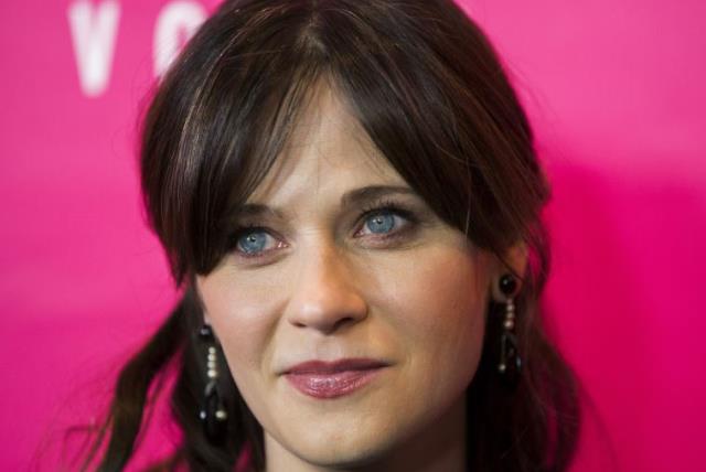 New Girl is newly Jewish: Actress Zooey Deschanel converts to Judaism - The  Jerusalem Post